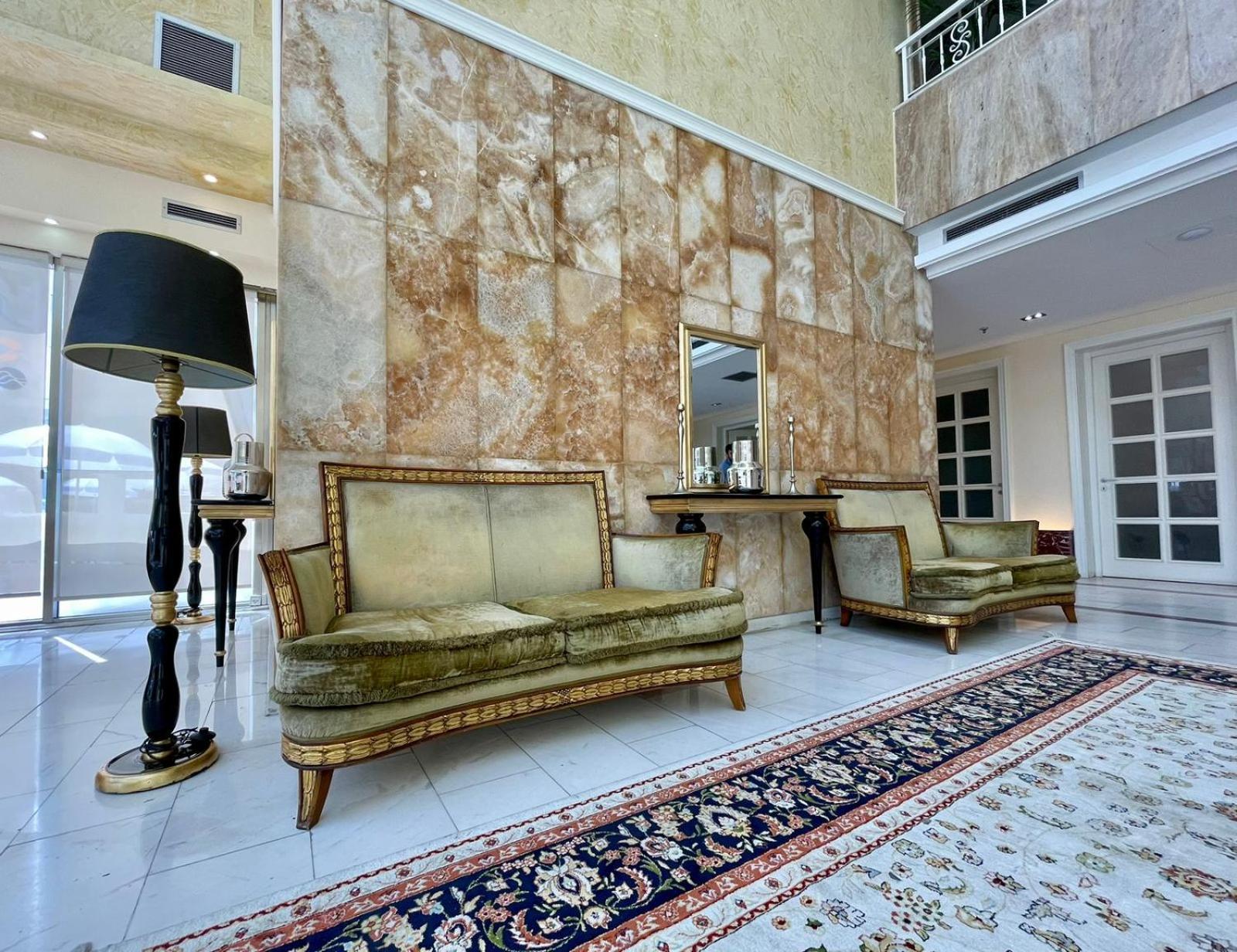Amh Hotel Dıraç Dış mekan fotoğraf